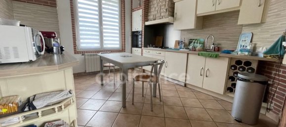 4 bedrooms House in Tergnier, France No. 269804 7