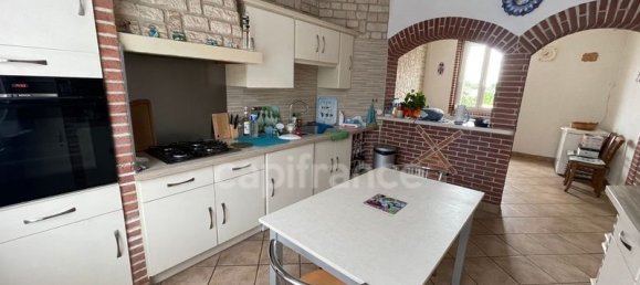 4 bedrooms House in Tergnier, France No. 269804 8