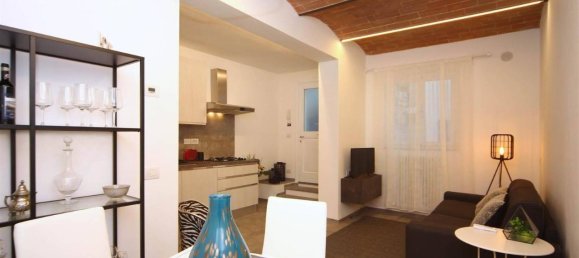 3 rooms Apartment in Siena, Italy No. 29401 7