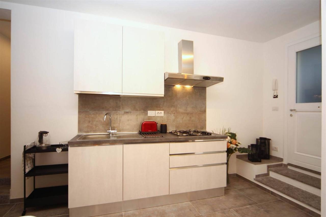 3 rooms Apartment in Siena, Italy No. 29401