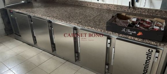 150m² Commercial property in Noisy-le-Grand, France No. 310809 4