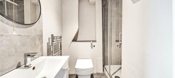 1 bedroom Apartment in London, United Kingdom No. 7734 14