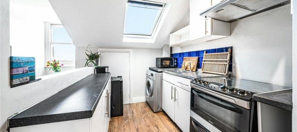 1 bedroom Apartment in London, United Kingdom No. 7734 3