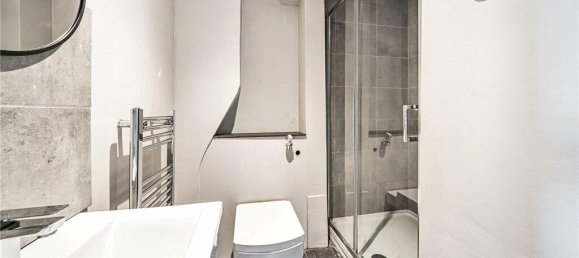 1 bedroom Apartment in London, United Kingdom No. 7734 22