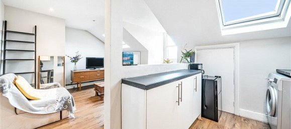 1 bedroom Apartment in London, United Kingdom No. 7734 9