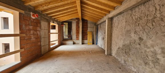 2-salle Appartement à Paladina, Italy No. 8750 4