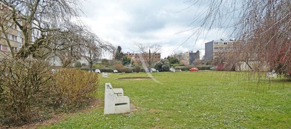 3 bedrooms Apartment in Neuilly-sur-Marne, France No. 180090 20