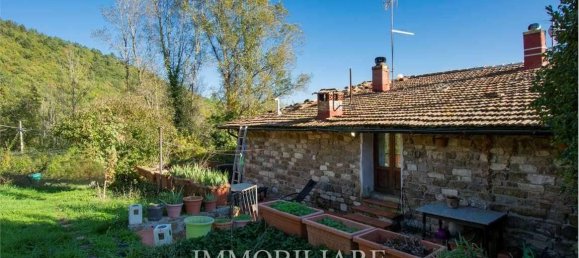 6 rooms House in Fiesole, Italy No. 38932 6