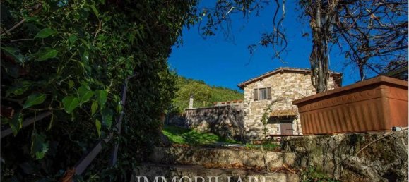 6 rooms House in Fiesole, Italy No. 38932 25