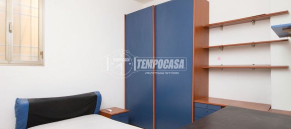 2 rooms Apartment in Bologna, Italy No. 26606 10