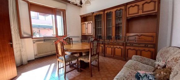 3 rooms House in Cavarzere, Italy No. 233185 3