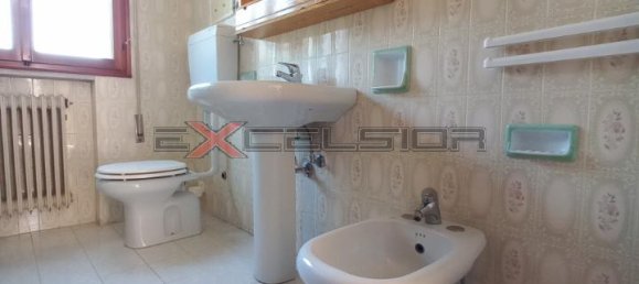 3 rooms House in Cavarzere, Italy No. 233185 7