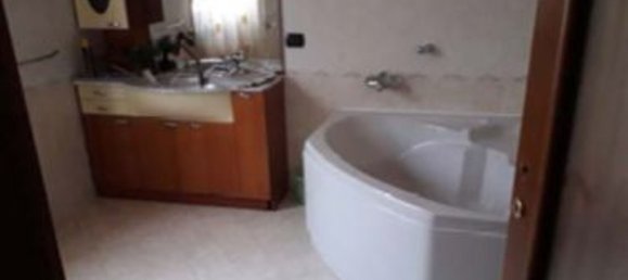 3 rooms House in Torre Beretti e Castellaro, Italy No. 78713 2