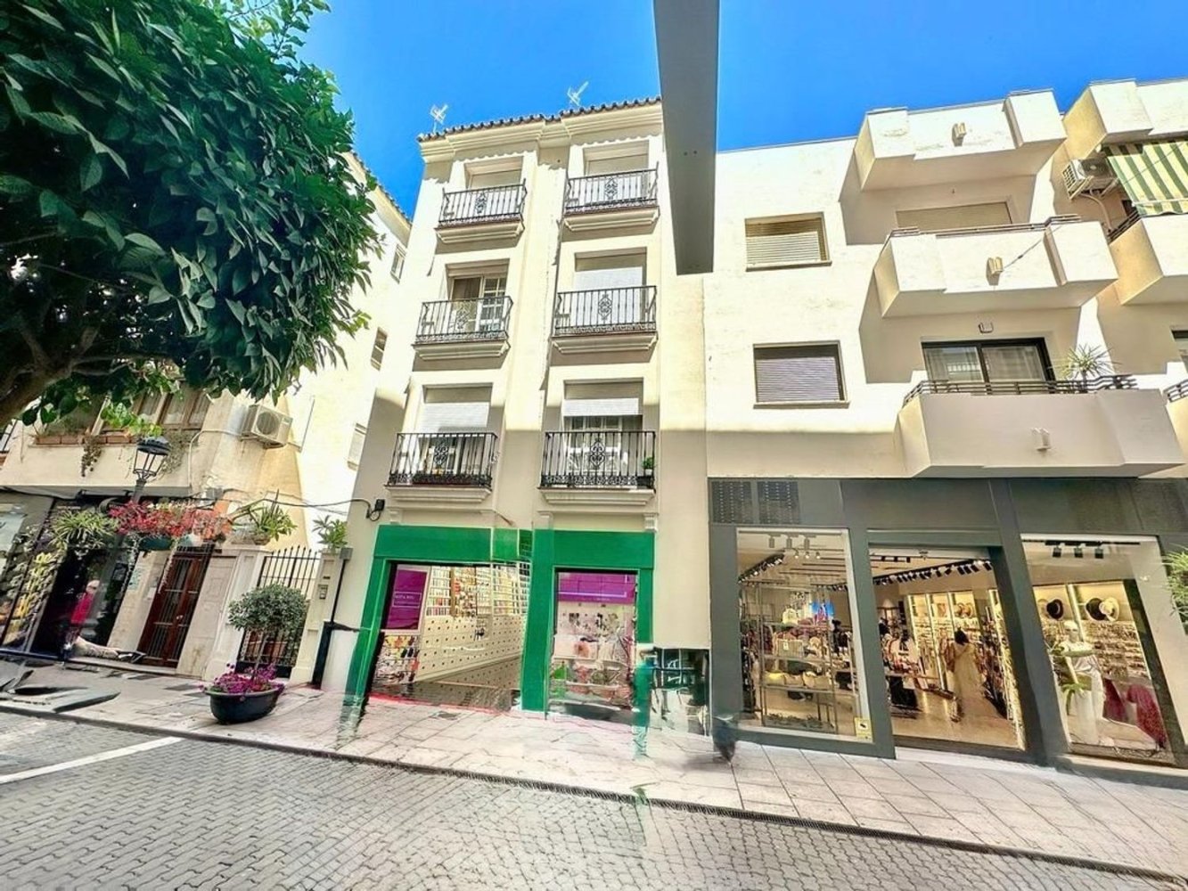 3 غرف نوم شقة في Estepona, Spain رقم 145468