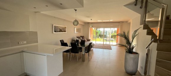 Adosado de 3 dormitorios en Málaga, Spain No. 23720 6