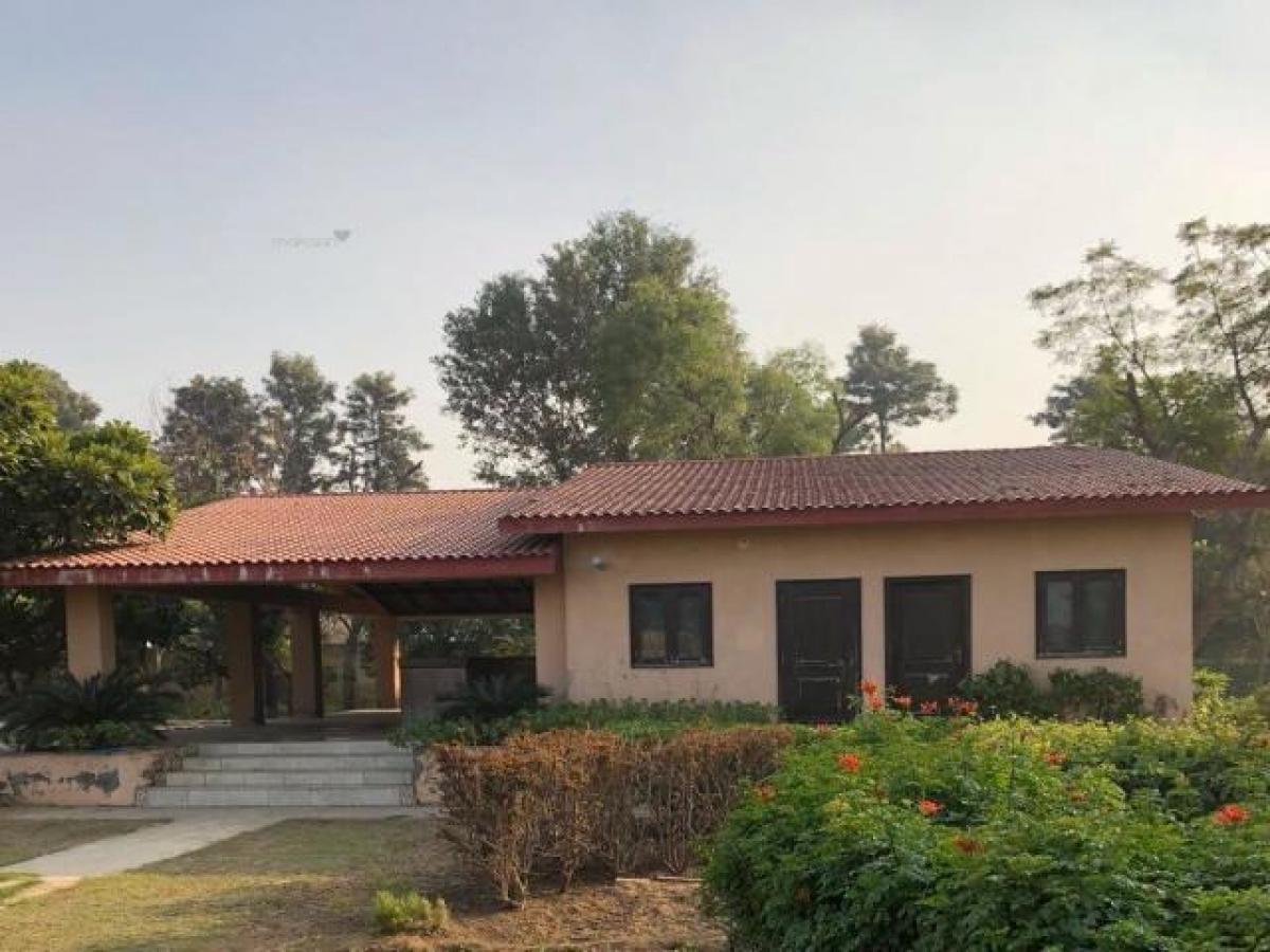  Land in Gurgaon, India No. 32220