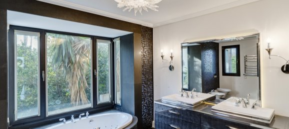 6 bedrooms Villa in Marbella, Spain No. 99438 18