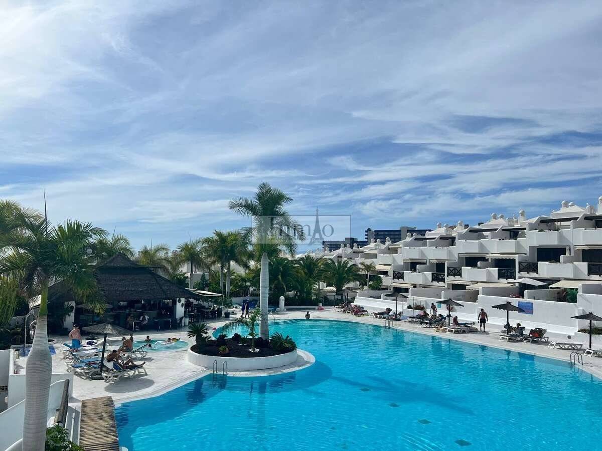 Квартира с 3 спальнями в Адехе, Испания № 65101