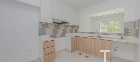 Таунхаус с 3 спальнями в Dubai Land, ОАЭ № 28621 4