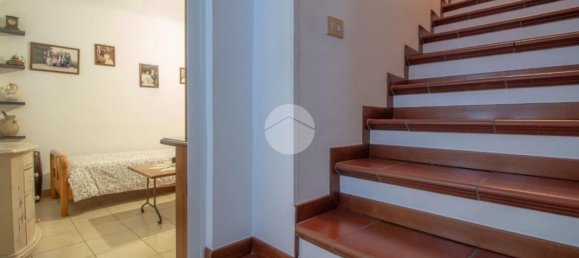 5-salle Appartement à Chiusavecchia, Italy No. 77892 11