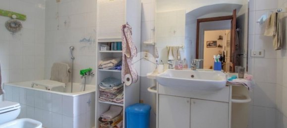 5-salle Appartement à Chiusavecchia, Italy No. 77892 20