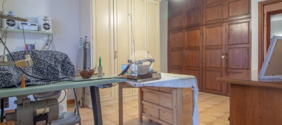 5-salle Appartement à Chiusavecchia, Italy No. 77892 18