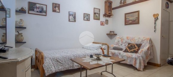 5-salle Appartement à Chiusavecchia, Italy No. 77892 2