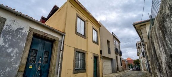 4 غرف نوم منزل في Porto, Portugal رقم 184237 37