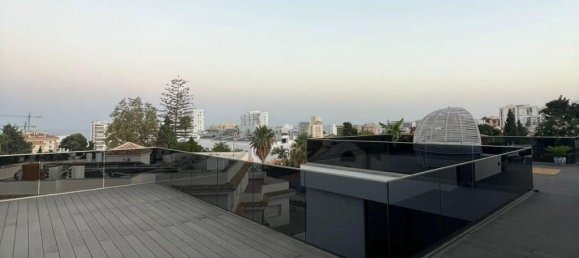 5 bedrooms Villa in Alameda, Spain No. 177907 18