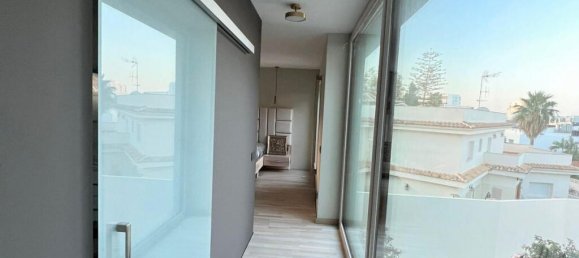 5 bedrooms Villa in Alameda, Spain No. 177907 11