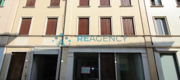 230m² Building in Thiene, Italy No. 311384 13