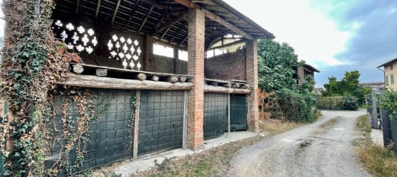 3غرفة منزل في Fornovo San Giovanni, Italy رقم 69506 3