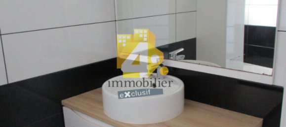 2 bedrooms Apartment in Loire-Atlantique, France No. 279968 7