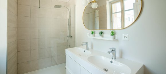 3 bedrooms House in Nantes, France No. 112595 6