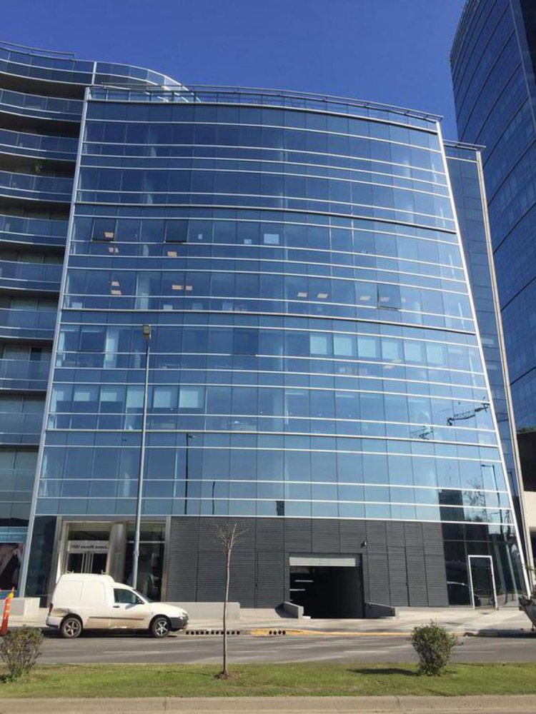 834m² Office in Buenos Aires, Argentina No. 108025