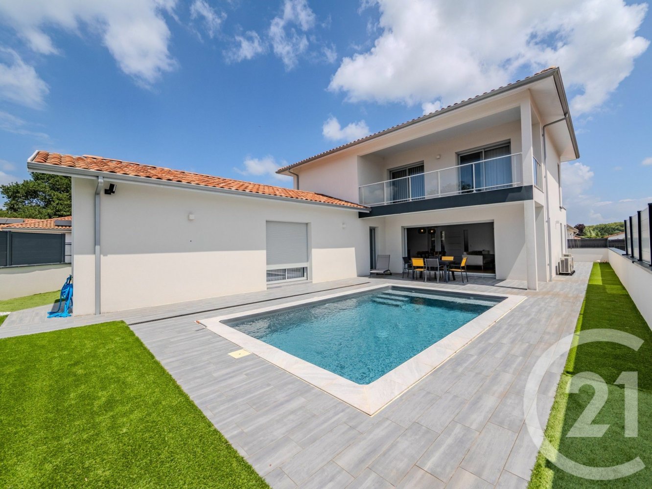 Villa de 5 dormitorios en Saint-Geours-de-Maremne, France No. 306786