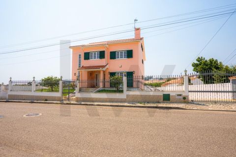 5 bedrooms House in Rio de Mouro, Portugal No. 342854