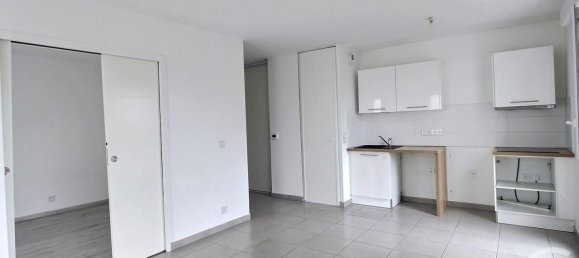 Квартира с 2 спальнями в Мериньяк, Франция № 320241 3