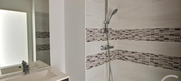 Квартира с 2 спальнями в Мериньяк, Франция № 320241 4