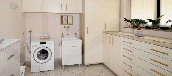 Villa de 6 divisões em Parabiago, Italy N.º 22651 30