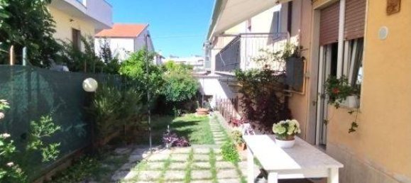 5 bedrooms Villa in Pescara, Italy No. 342130 7