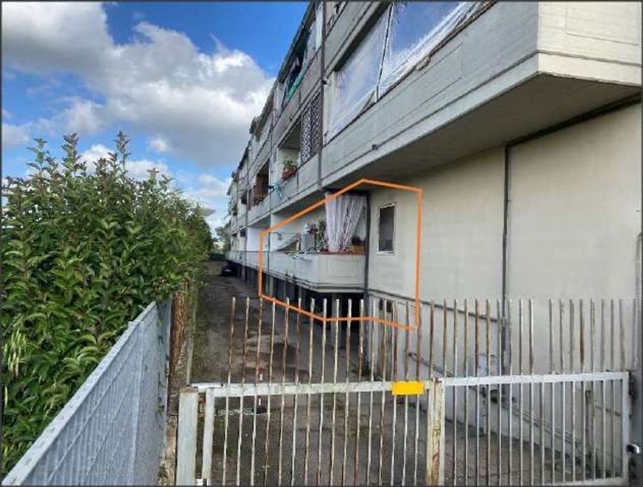 Квартира с 4 комнатами в Латина, Италия № 198583