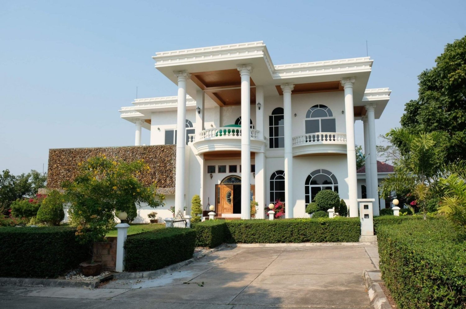 6 bedrooms Villa in Pattaya, Thailand No. 62571