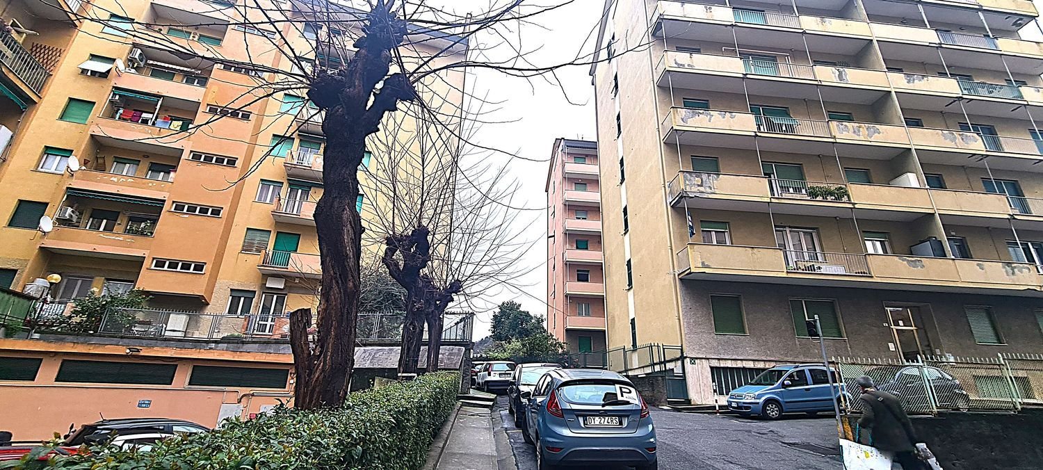 Apartamento de 5 habitaciónes en Genoa, Italy No. 83649