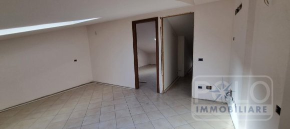 Apartamento de 10 divisões em Verona, Italy N.º 171180 2