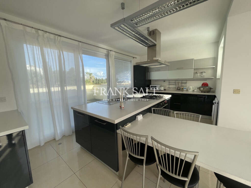 Мезонет с 3 спальнями в Свийи, Мальта № 7249