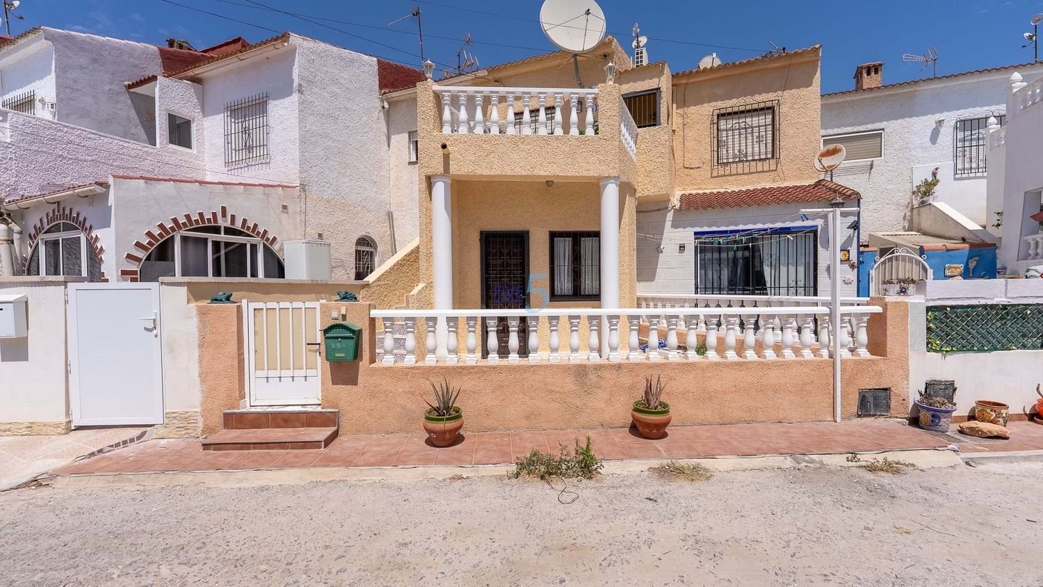 2 bedrooms Apartment in Torrevieja, Spain No. 153518