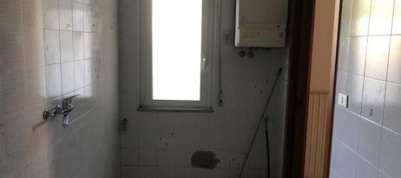 3 rooms Apartment in Pescara, Italy No. 164511 10