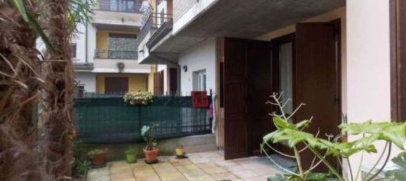 Apartamento de 2 dormitorios en Massalengo, Italy No. 378485 3
