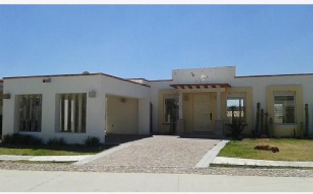 3 bedrooms House in Irapuato, Mexico No. 147108